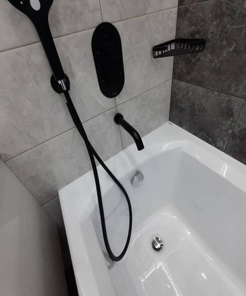 ремонт в ванной со встроенными смесителями